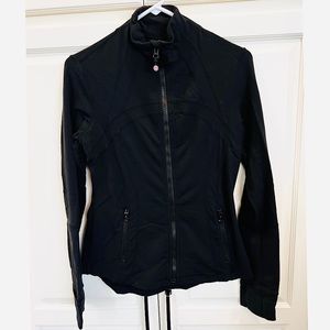 Lululemon womens size 8 black contoured full zip jacket